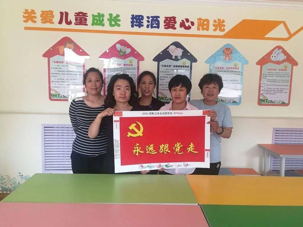 漆黑的森林逃脱